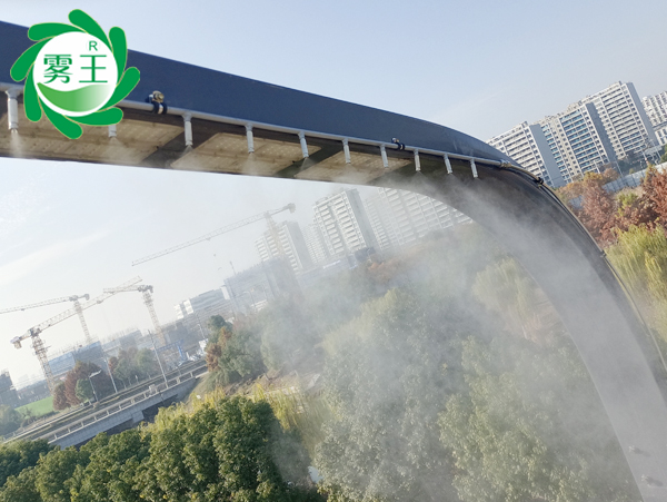 雾王路灯杆喷雾除尘系统现身苏州吴中区，助力大气污染防治
